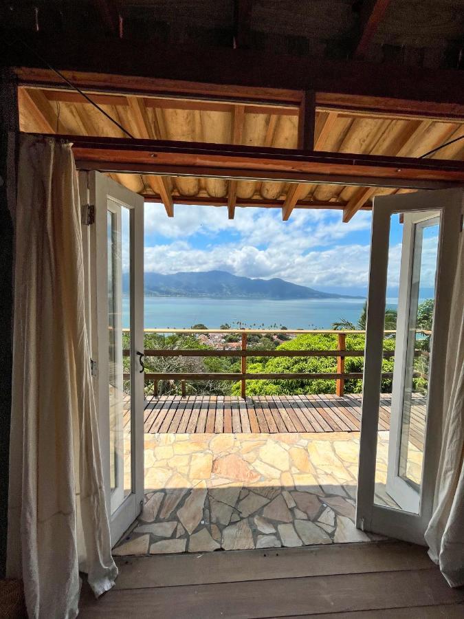 Chale Com Vista Para O Mar Ilhabela Luaran gambar